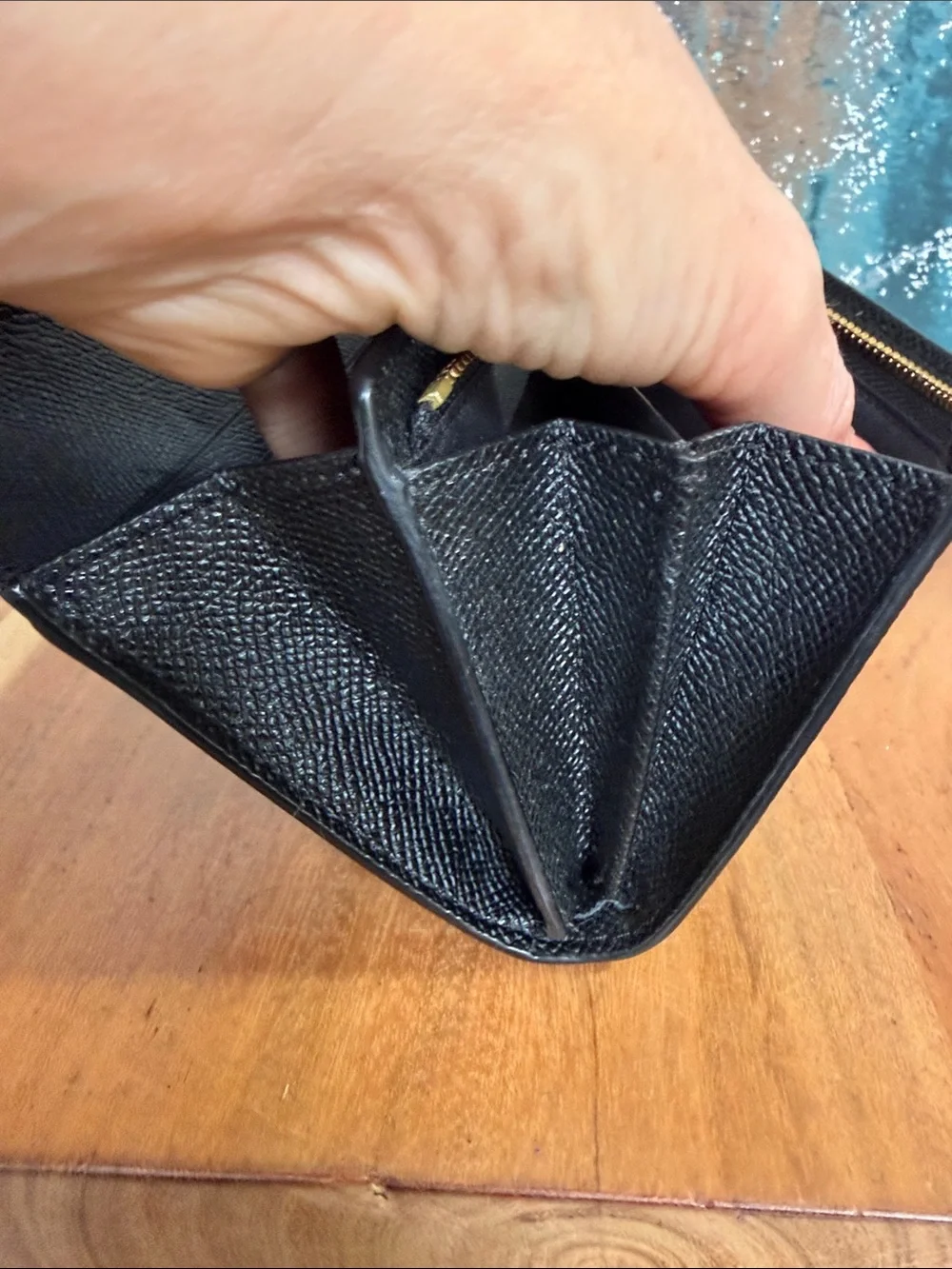 Coach‎ 2010s Western Chic Rivet Wallet Black Leather VGUC